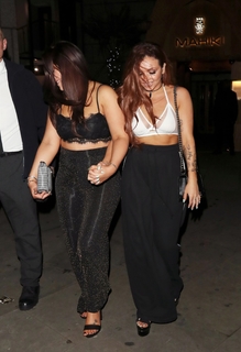 Jesy Nelson feet photo thumbnail