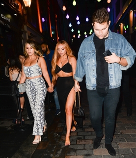 Jesy Nelson feet photo thumbnail