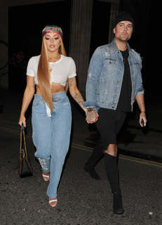 Jesy Nelson feet photo thumbnail