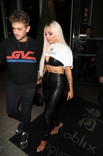 Jesy Nelson feet photo thumbnail