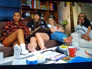 Jesy Nelson feet photo thumbnail