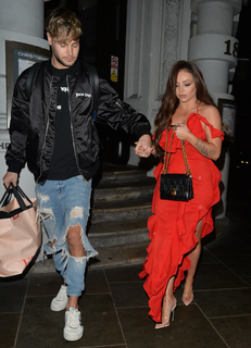 Jesy Nelson feet photo thumbnail
