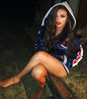 Jesy Nelson feet photo thumbnail