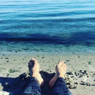 Jewel feet photo thumbnail