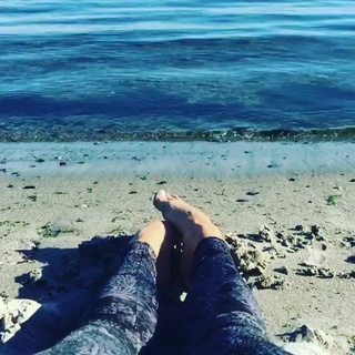 Jewel feet photo thumbnail