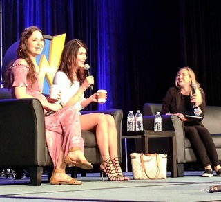 Jewel Staite feet photo thumbnail