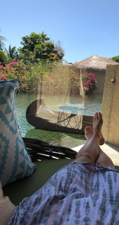 Jewel Staite feet photo thumbnail