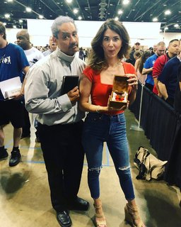 Jewel Staite feet photo thumbnail