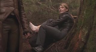 Jewel Staite feet photo thumbnail