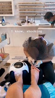 Jewel Staite feet photo thumbnail