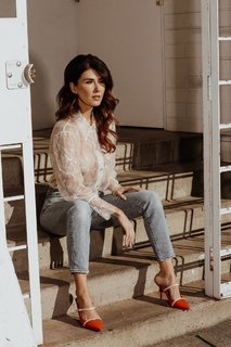 Jewel Staite feet photo thumbnail