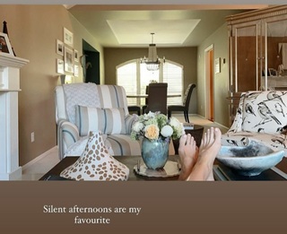 Jewel Staite feet photo thumbnail
