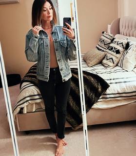 Jewel Staite feet photo thumbnail