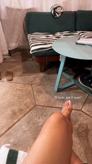 Jewel Staite feet photo thumbnail