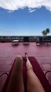 Jewel Staite feet photo thumbnail