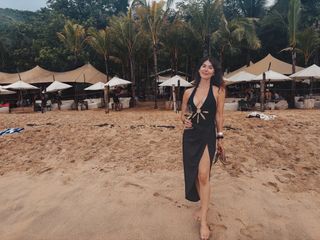 Jewel Staite feet photo thumbnail