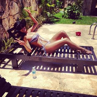 Jhendelyn Nuñez feet photo 3