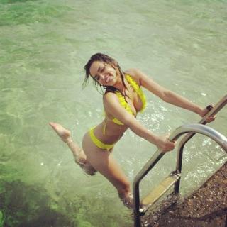 Jhendelyn Nuñez feet photo 1