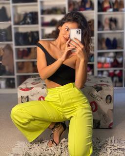 Jhendelyn Nuñez feet photo 2