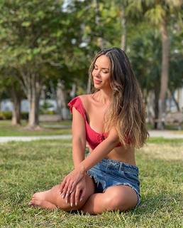 Jhendelyn Nuñez feet photo 15