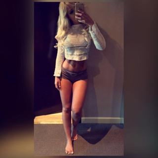 Jhenny Andrade feet photo 9