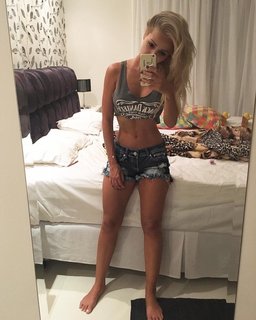 Jhenny Andrade feet photo 19