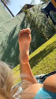 Jhenny Andrade feet photo 13