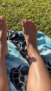 Jhenny Andrade feet photo 5