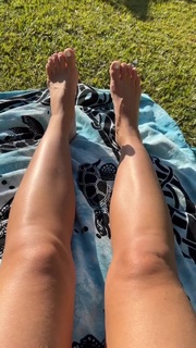 Jhenny Andrade feet photo 4
