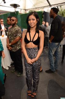 Jhené Aiko feet photo thumbnail