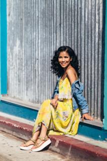 Jhené Aiko feet photo thumbnail
