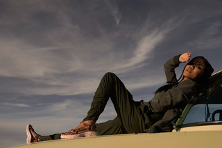 Jhené Aiko feet photo thumbnail