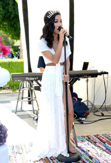 Jhené Aiko feet photo thumbnail