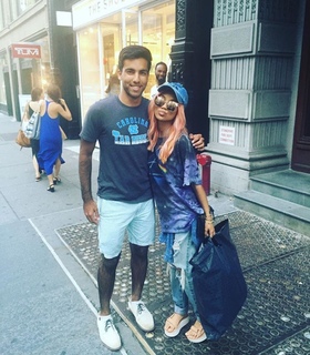 Jhené Aiko feet photo thumbnail