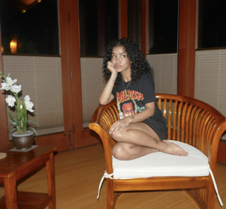 Jhené Aiko feet photo thumbnail