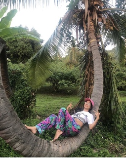 Jhené Aiko feet photo thumbnail