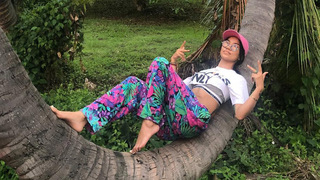 Jhené Aiko feet photo thumbnail