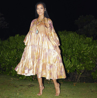 Jhené Aiko feet photo thumbnail