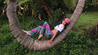 Jhené Aiko feet photo thumbnail