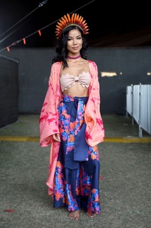 Jhené Aiko feet photo thumbnail