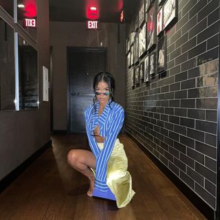 Jhené Aiko feet photo thumbnail