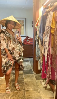 Jhené Aiko feet photo thumbnail