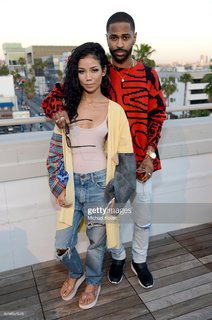 Jhené Aiko feet photo thumbnail