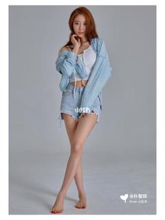 Ji-Yeon Park feet photo 14