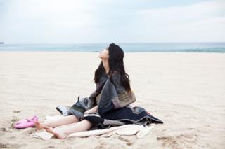 Ji-eun Lee feet photo thumbnail