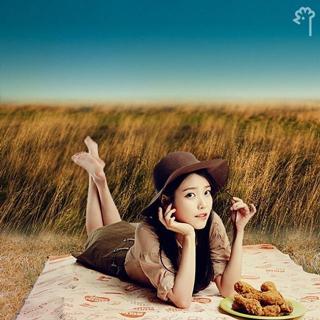 Ji-eun Lee feet photo thumbnail