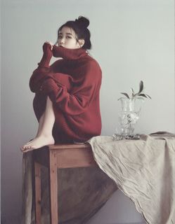 Ji-eun Lee feet photo thumbnail