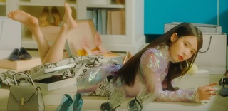 Ji-eun Lee feet photo thumbnail