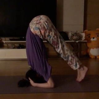 Ji-eun Lee feet photo thumbnail