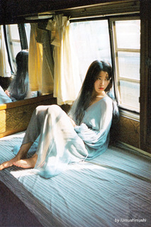 Ji-eun Lee feet photo thumbnail